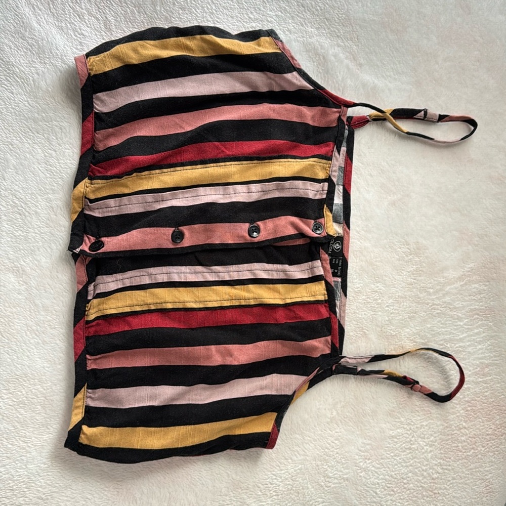 Volcom size small crop top